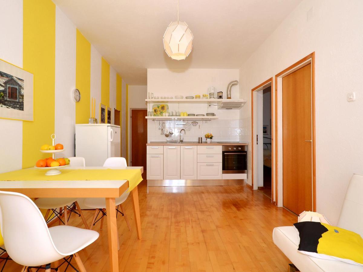 Apartments Newway Bol Extérieur photo